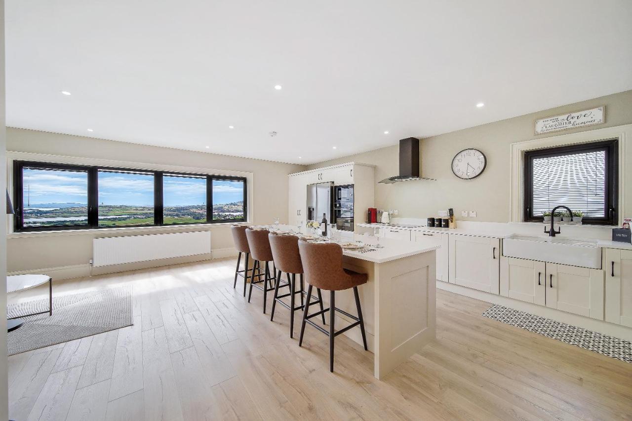 Seaview Lodge Apartment 'Sleeping 4 Guests' Rockstown Buitenkant foto