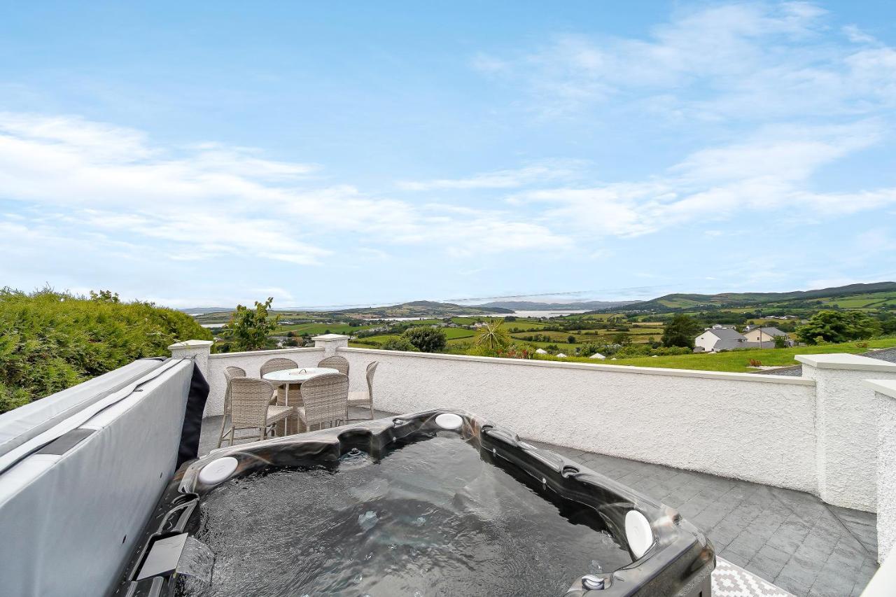 Seaview Lodge Apartment 'Sleeping 4 Guests' Rockstown Buitenkant foto