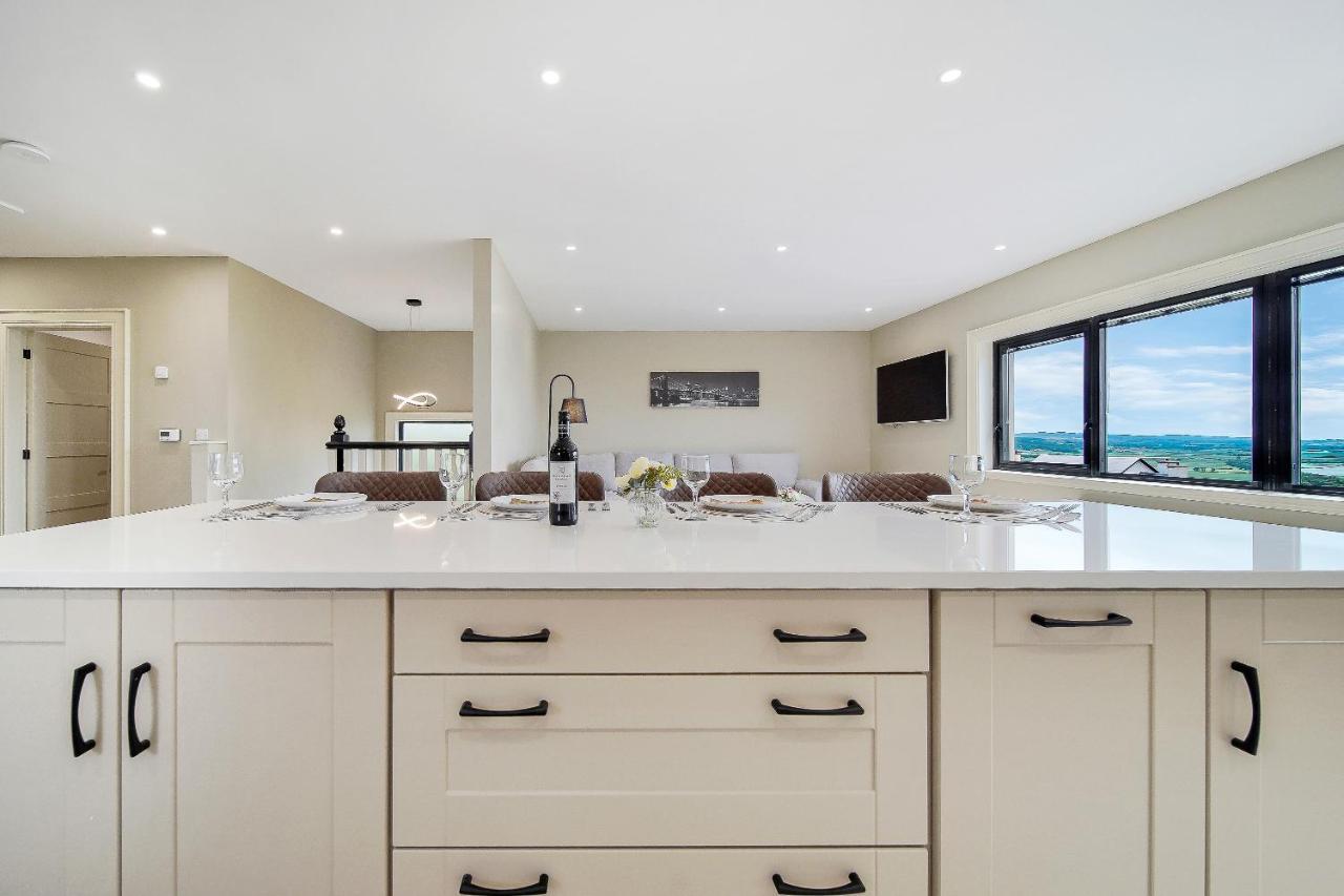 Seaview Lodge Apartment 'Sleeping 4 Guests' Rockstown Buitenkant foto