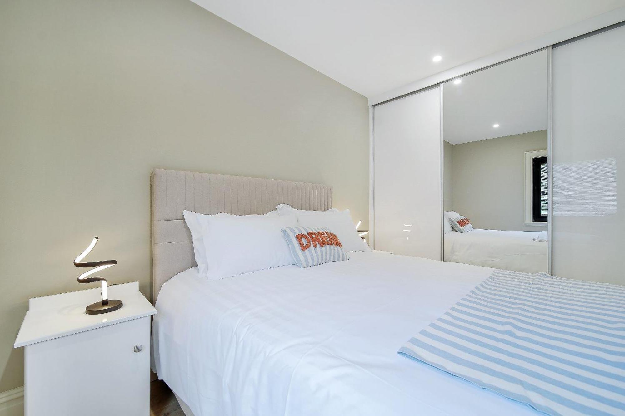 Seaview Lodge Apartment 'Sleeping 4 Guests' Rockstown Buitenkant foto
