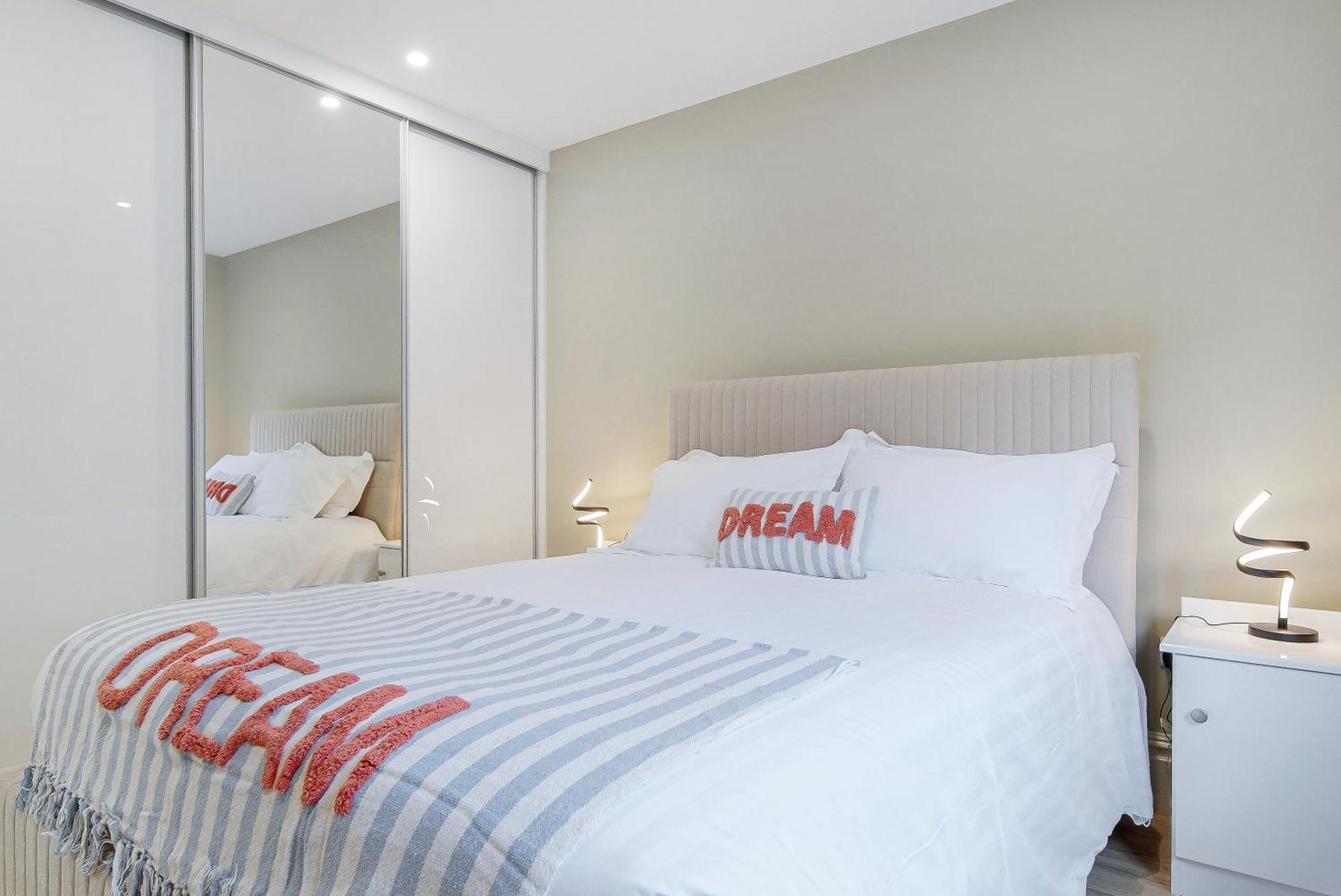 Seaview Lodge Apartment 'Sleeping 4 Guests' Rockstown Buitenkant foto