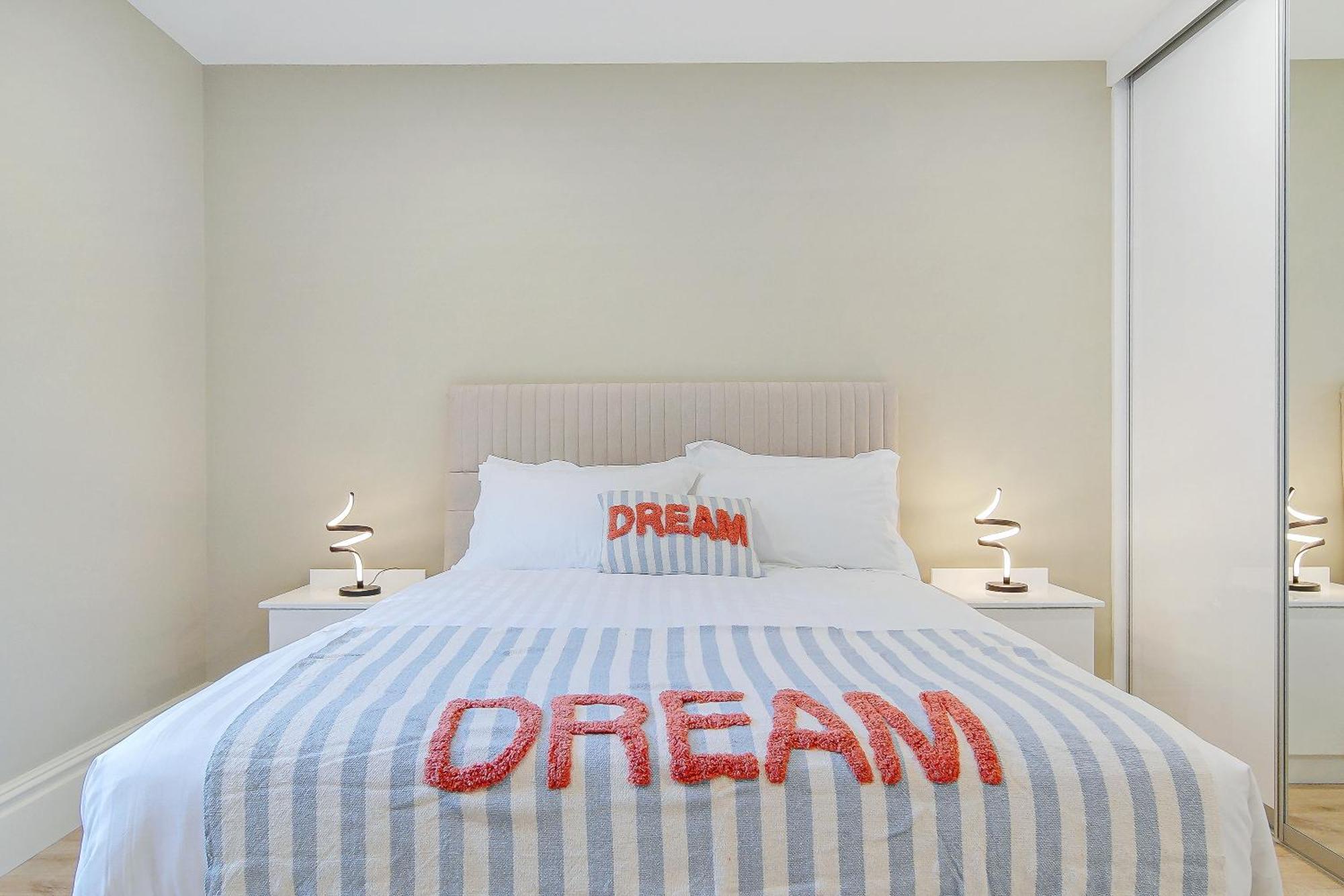 Seaview Lodge Apartment 'Sleeping 4 Guests' Rockstown Buitenkant foto